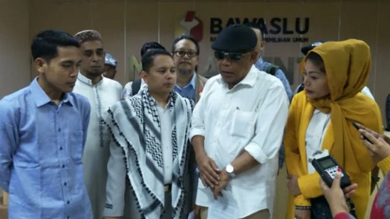 Terkait Kasus Selangor, Eggy Sudjana Laporkan Jokowi dan Dubes RI untuk Malaysia