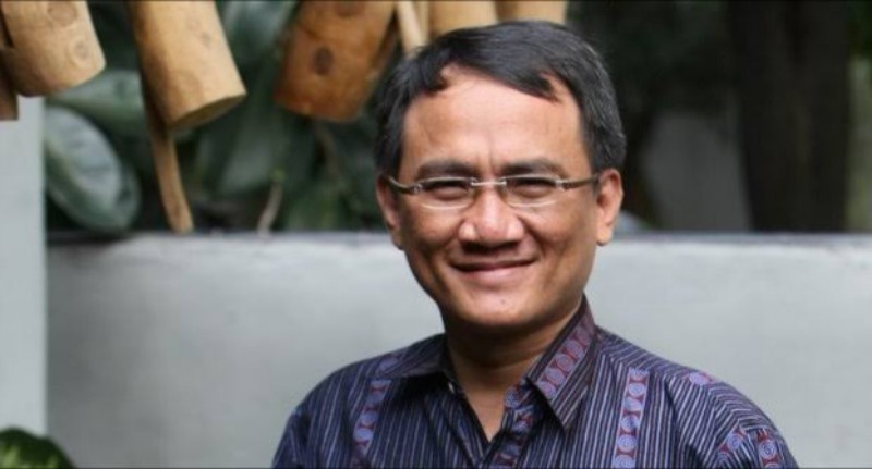 Andi Arief Kritik Penyelenggaraan Apel Pemerintahan Desa oleh Mendagri
