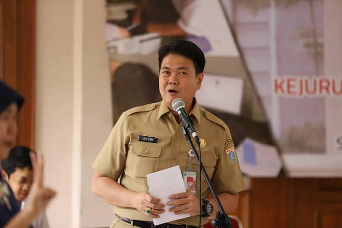 Perusahaan Tak Boleh PHK Pegawai Positif Covid-19