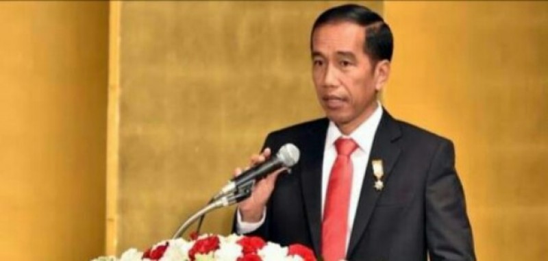 Jokowi diberi Kartu Kuning oleh Ketua BEM UI