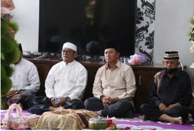 PJ Bupati Lampung Barat Mengadakan Tasyakuran Dan Aqikah Di Rumah Dinasnya