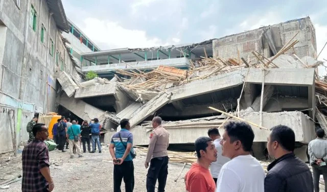 Bangunan Pesantren di Sidoarjo Ambruk: Seorang Tewas, 102 Santri Berhasil Dievakuasi