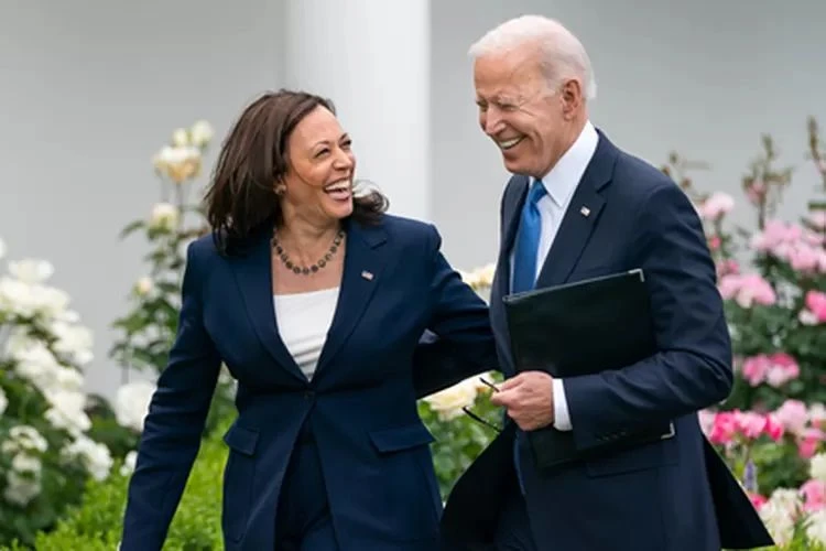 Pilpres AS 2024, Biden Mundur Kemala Harris Gercep Menggantikan