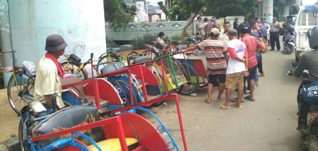 Becak Daerah Serbu Jakarta, Taufik: Itu Bermuatan Politik