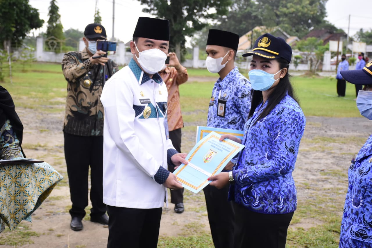 Raden Adipati Surya Sumpah yang telah di ucapkan tidak hanya sebatas tulisan saja, tapi diresapi dan dihayati dalam hati