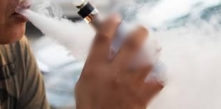 Enam Orang Tewas Akibat Menghisap Vape di Amerika