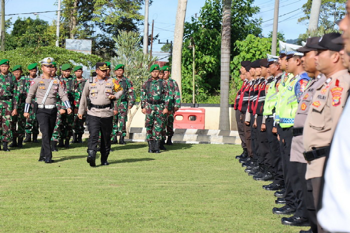 Kapolres Lampung Barat Pimpin Apel Gelar Pasukan Operasi Ketupat 2023