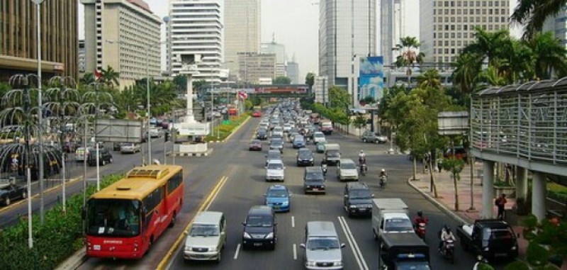Anies-Sandi Akan Buka Kembali Jalan MH Thamrin untuk Pengemudi Motor
