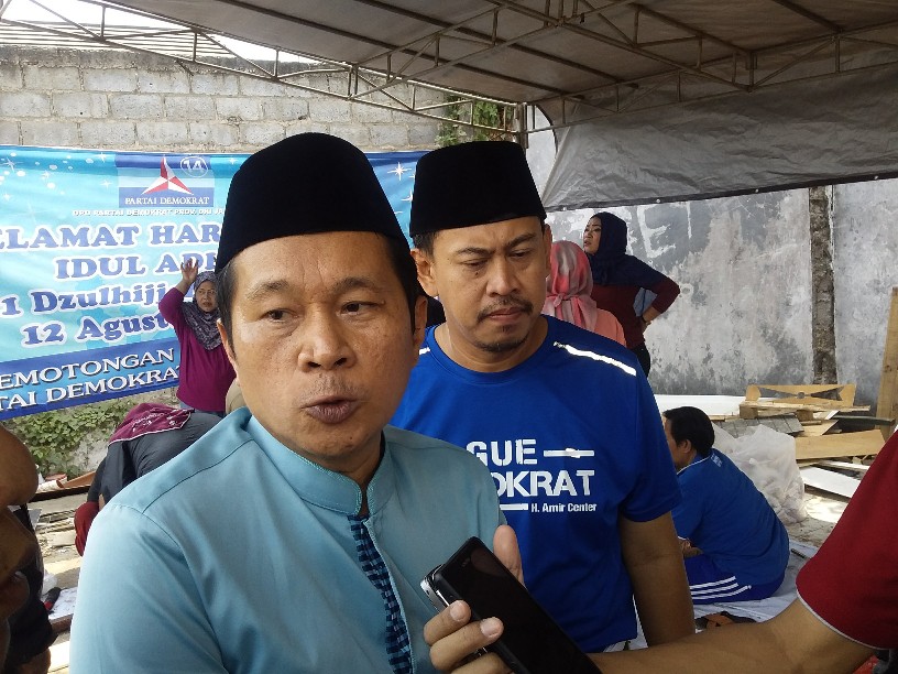 DPD Demokrat DKI Kurban 3 Sapi Limosin di Jakarta Timur