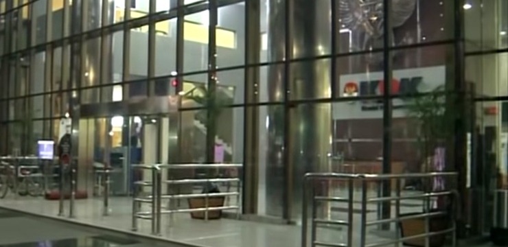 KPK Tangkap Tangan Hakim Kasus Suap Penipuan Tanah di Balikpapan