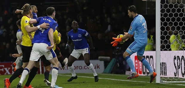 Gol Telat Deeney Bawa Watford ke Peringkat 10 Klasemen Liga Primer Inggris