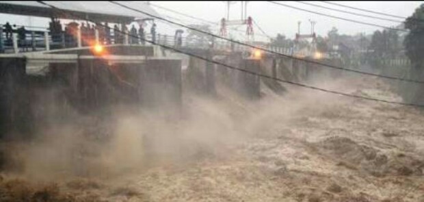 Air Kiriman dari Bogor Ancam Jakarta, Ini Instruksi Anies kepada Jajarannya