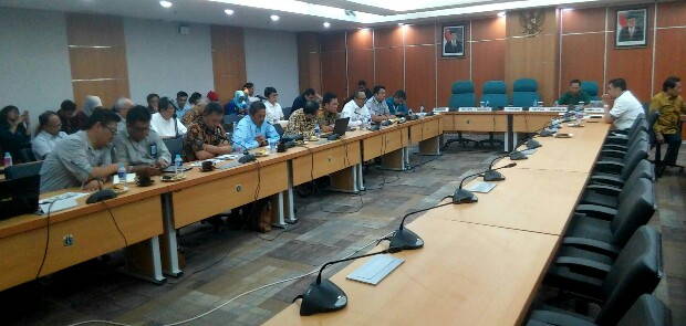 PT WIKA dan Jakpro Diminta Transparan Ungkap Penyebab Ambruknya Beton LRT